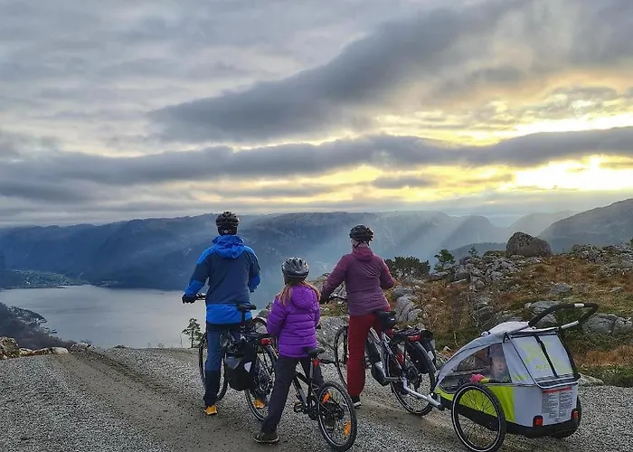 Lysefjorden - Goysa Gard شقة Forsand